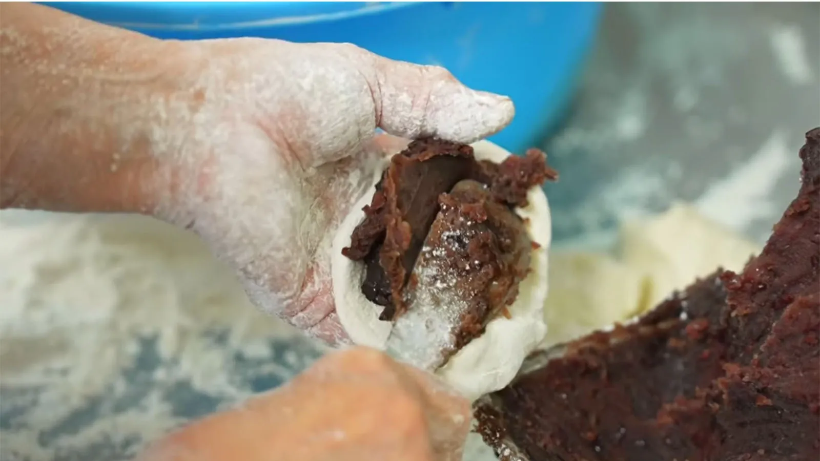 首里にある真心 ─ ぎぼまんじゅう