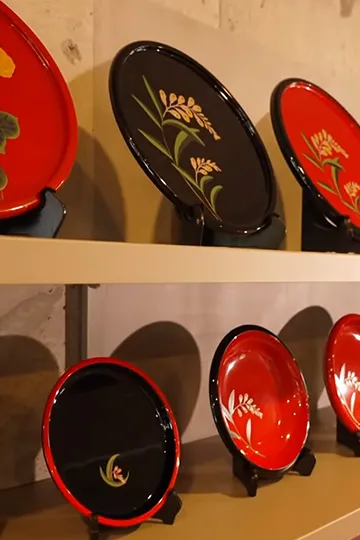 首里にある真心 ─ 角萬漆器